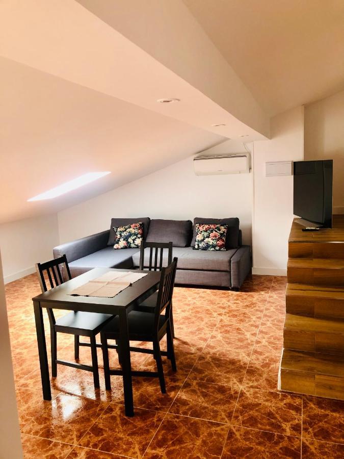 Apartamento Turistico Atico La Taberna Arenas de San Pedro Luaran gambar
